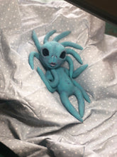 Load image into Gallery viewer, Full body silicone alien squid baby Nova in blue
