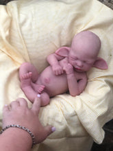 Load image into Gallery viewer, Custom full body silicone baby fairy LILA in soft blend BALD
