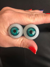 Load image into Gallery viewer, Dolls eyes 24mm

