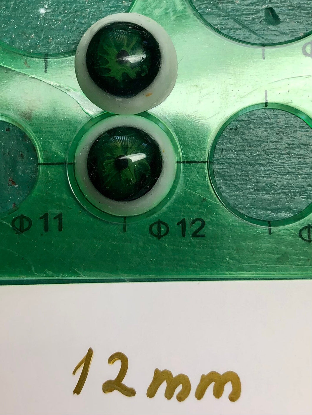 Dolls eyes 12 mm small pupil