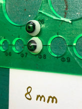 Load image into Gallery viewer, Dolls eyes 8 mm small pupil
