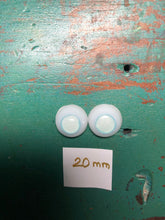Load image into Gallery viewer, Fantasy Ghost Dolls eyes 20 mm
