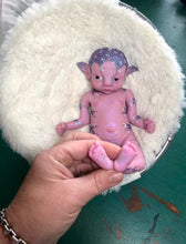 Load image into Gallery viewer, Custom Full body silicone avatar Na&#39;vi fantasy baby doll 9.4&quot;
