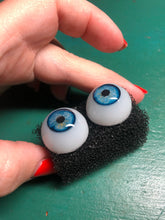 Load image into Gallery viewer, Dolls eyes 18mm

