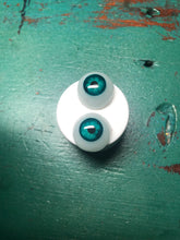 Load image into Gallery viewer, Dolls eyes 16mm
