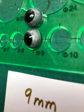 Load image into Gallery viewer, Fantasy silver Dolls eyes 9 mm
