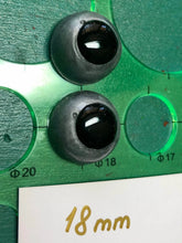 Load image into Gallery viewer, Fantasy silver Dolls eyes 18mm
