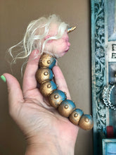 Load image into Gallery viewer, Sparkle Silicone Unipillar (Rooted)
