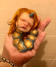 Load image into Gallery viewer, Sparkle Silicone Unipillar (Rooted)
