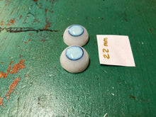 Load image into Gallery viewer, Fantasy Dolls eyes 22 mm
