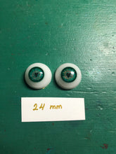 Load image into Gallery viewer, Fantasy Dolls eyes 24mm

