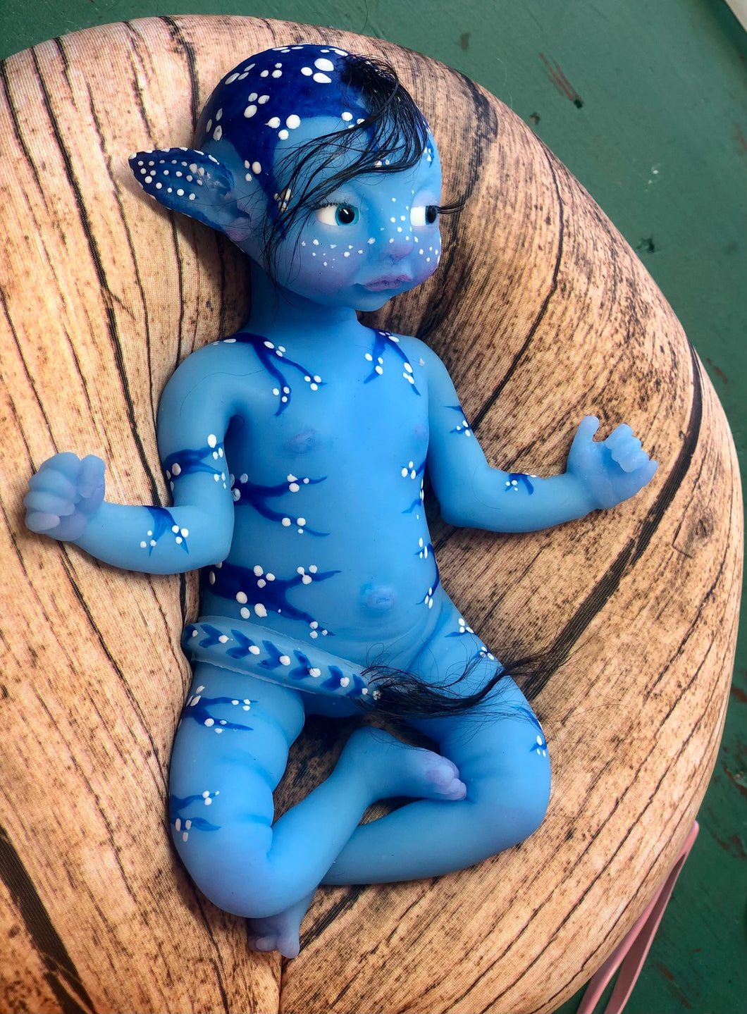 Custom Full body silicone avatar Na'vi fantasy baby girl awake (rooted head, flower, rooted tail, eyelashes)