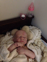 Load image into Gallery viewer, Twins 2 Ember &amp; Josie
