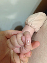 Load image into Gallery viewer, Twins 2 Ember &amp; Josie
