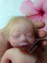 Load image into Gallery viewer, Full body silicone 9&quot; Adriana rooted with umbilical cord
