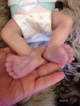 Load image into Gallery viewer, Reborn baby Blessing
