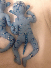 Load image into Gallery viewer, Full body silicone Na&#39;vi fantasy baby boy 9.4&quot;
