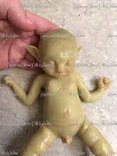 Load image into Gallery viewer, Custom fantasy baby BOY 9.4&quot;
