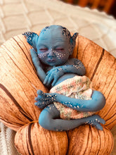 Load image into Gallery viewer, Full body silicone TWINS (you choose the gender)
