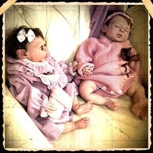 Load image into Gallery viewer, Set of cards #2 vintage style
