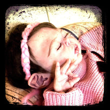 Load image into Gallery viewer, Set of cards #2 vintage style
