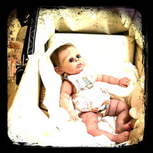 Load image into Gallery viewer, Set of cards #3 vintage style
