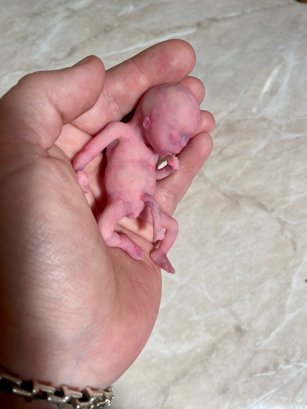 AVAILABLE full body silicone mini kit Leo( baby boy) in super soft blend with 3D skin effect - project “I exist!”